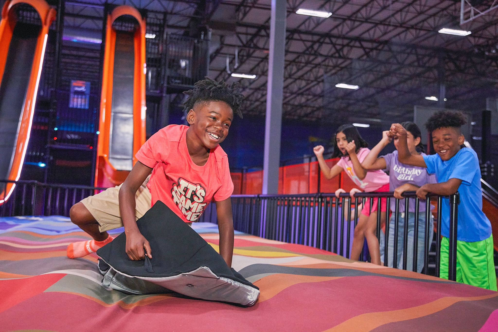 Trampoline park ! Elsa & Anna toddlers are playing 