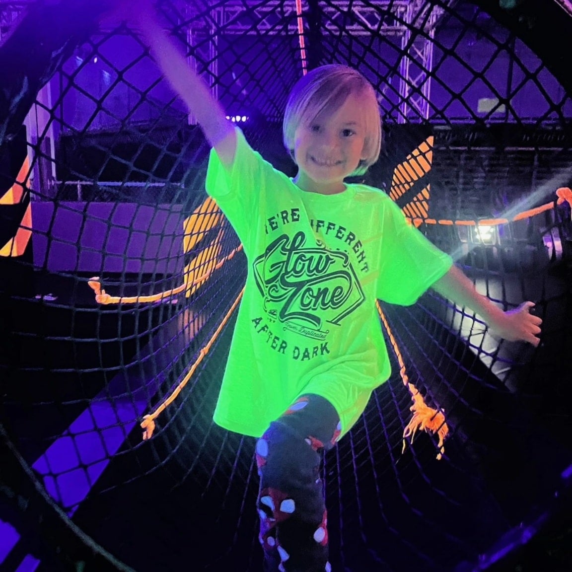 "GLOW VIP" (FRI+SAT 8PM-10PM) - Image